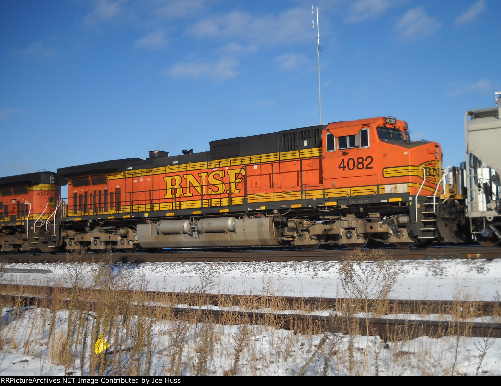 BNSF 4082